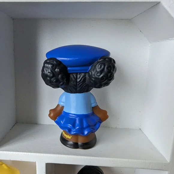 Little People figures Police Woman Purple Alien 3 Eyes Eddie Koby Farmer 5pc Toy - Picture 6 of 13